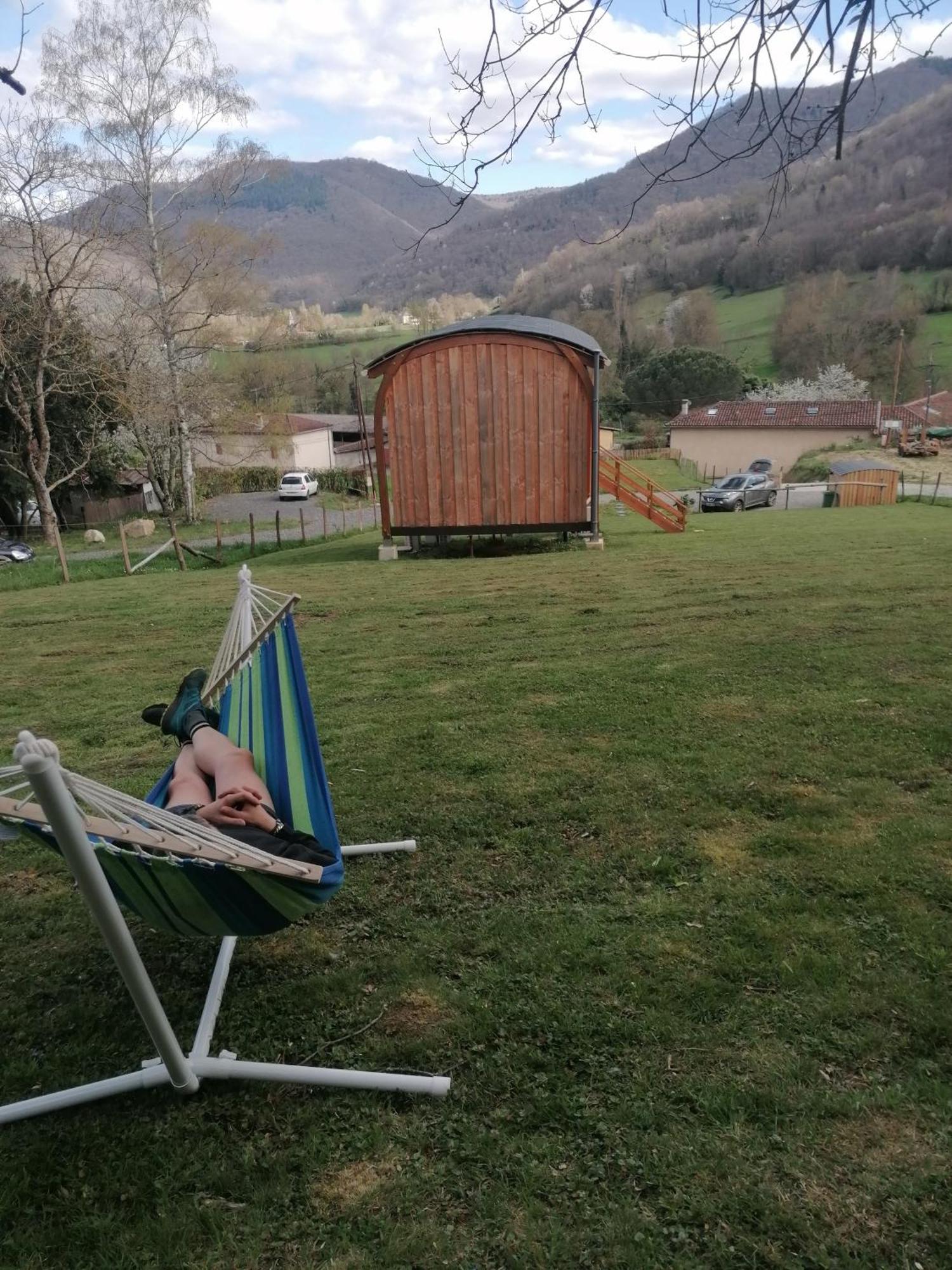 Gite Cabane Insolite Pyrenees Sauveterre-de-Comminges Ngoại thất bức ảnh